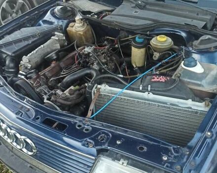 Синий Ауди 100, объемом двигателя 1.98 л и пробегом 300 тыс. км за 1700 $, фото 1 на Automoto.ua