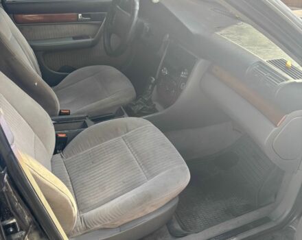 Ауди 100 1991 в Виннице на Automoto.ua Синий Ауди 100, объемом двигателя 2.8 л и пробегом 350 тыс. км за 950 $, фото 2 на Automoto.ua