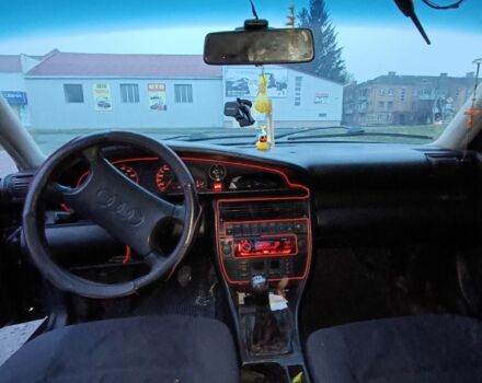 Синій Ауді 100, об'ємом двигуна 2.3 л та пробігом 300 тис. км за 2200 $, фото 6 на Automoto.ua