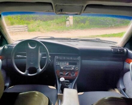 Синій Ауді 100, об'ємом двигуна 2 л та пробігом 200 тис. км за 1650 $, фото 4 на Automoto.ua