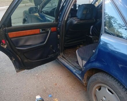 Синій Ауді 100, об'ємом двигуна 2 л та пробігом 309 тис. км за 1319 $, фото 4 на Automoto.ua