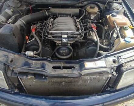 Синий Ауди 100, объемом двигателя 2.8 л и пробегом 350 тыс. км за 1750 $, фото 4 на Automoto.ua