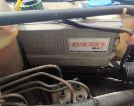 Синий Ауди 100, объемом двигателя 2.8 л и пробегом 350 тыс. км за 1750 $, фото 5 на Automoto.ua