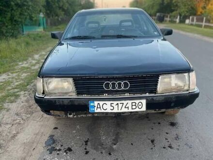 Синий Ауди 100, объемом двигателя 1.8 л и пробегом 300 тыс. км за 750 $, фото 1 на Automoto.ua