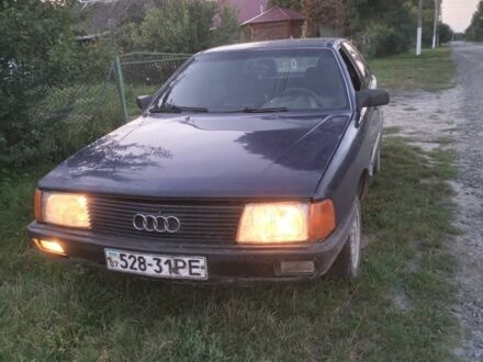 Ауді 100 1983 у Луцьку на Automoto.ua Синій Ауді 100, об'ємом двигуна 2 л та пробігом 200 тис. км за 790 $, фото 1 на Automoto.ua