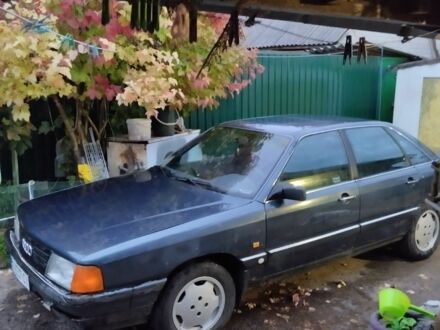 Ауди 100 1987 в Александрие на Automoto.ua Синий Ауди 100, объемом двигателя 2 л и пробегом 550 тыс. км за 1313 $, фото 1 на Automoto.ua