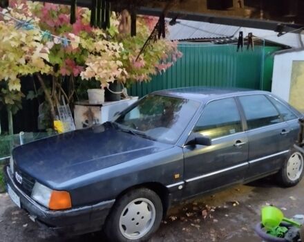 Синий Ауди 100, объемом двигателя 2 л и пробегом 550 тыс. км за 1313 $, фото 1 на Automoto.ua