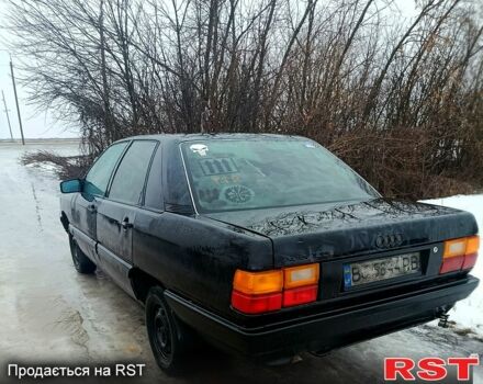 Синий Ауди 100, объемом двигателя 1.8 л и пробегом 350 тыс. км за 930 $, фото 1 на Automoto.ua
