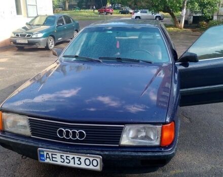 Синій Ауді 100, об'ємом двигуна 2 л та пробігом 300 тис. км за 1900 $, фото 1 на Automoto.ua