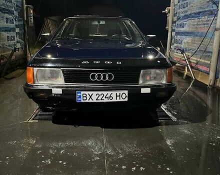 Синий Ауди 100, объемом двигателя 1.8 л и пробегом 459 тыс. км за 1800 $, фото 1 на Automoto.ua