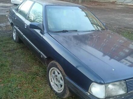 Синий Ауди 100, объемом двигателя 1.98 л и пробегом 300 тыс. км за 1700 $, фото 1 на Automoto.ua