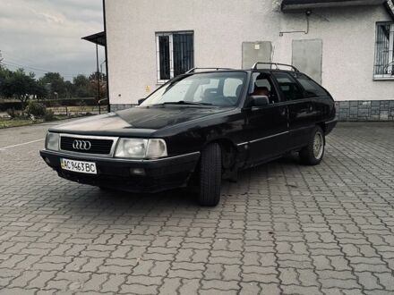 Синий Ауди 100, объемом двигателя 2.3 л и пробегом 300 тыс. км за 1250 $, фото 1 на Automoto.ua