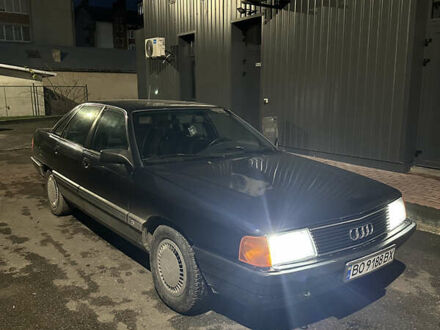 Синий Ауди 100, объемом двигателя 2.3 л и пробегом 333 тыс. км за 2500 $, фото 1 на Automoto.ua