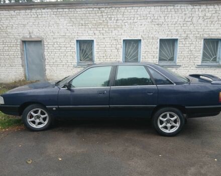 Синій Ауді 100, об'ємом двигуна 1.8 л та пробігом 400 тис. км за 1396 $, фото 1 на Automoto.ua