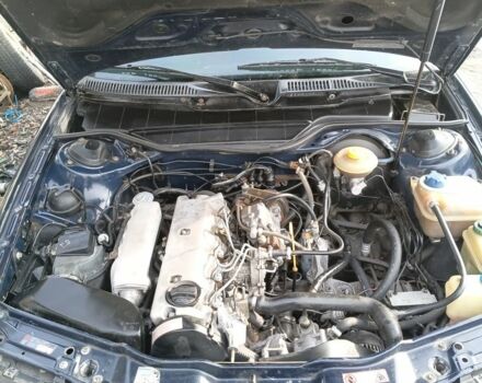 Синий Ауди 100, объемом двигателя 2.5 л и пробегом 559 тыс. км за 3200 $, фото 1 на Automoto.ua