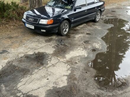 Синий Ауди 100, объемом двигателя 2 л и пробегом 477 тыс. км за 2500 $, фото 1 на Automoto.ua