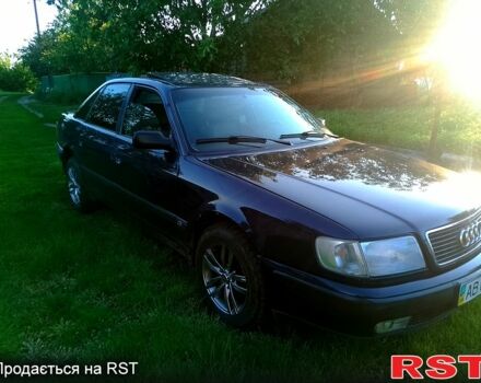 Синий Ауди 100, объемом двигателя 2 л и пробегом 300 тыс. км за 2400 $, фото 1 на Automoto.ua