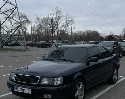 Синий Ауди 100, объемом двигателя 2.6 л и пробегом 440 тыс. км за 3500 $, фото 1 на Automoto.ua