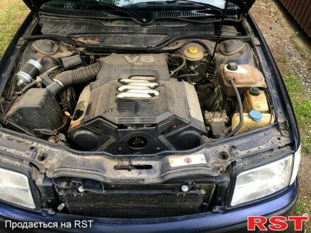 Синий Ауди 100, объемом двигателя 2.6 л и пробегом 400 тыс. км за 2800 $, фото 1 на Automoto.ua