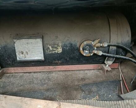 Зелений Ауді 100, об'ємом двигуна 2.3 л та пробігом 394 тис. км за 800 $, фото 3 на Automoto.ua