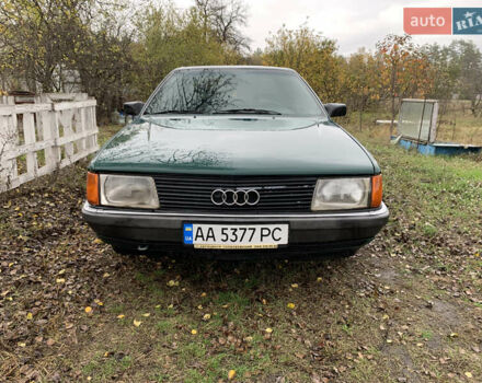 Зеленый Ауди 100, объемом двигателя 1.78 л и пробегом 338 тыс. км за 1500 $, фото 1 на Automoto.ua
