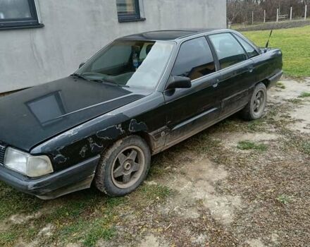 Зелений Ауді 100, об'ємом двигуна 2.3 л та пробігом 394 тис. км за 800 $, фото 1 на Automoto.ua