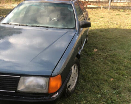 Зеленый Ауди 100, объемом двигателя 2 л и пробегом 333 тыс. км за 750 $, фото 2 на Automoto.ua