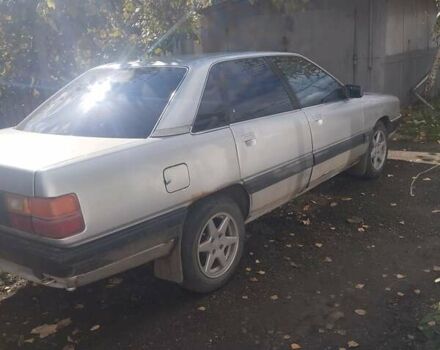 Зелений Ауді 100, об'ємом двигуна 2.3 л та пробігом 396 тис. км за 1350 $, фото 1 на Automoto.ua