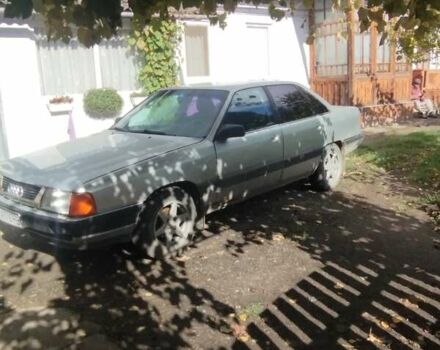 Зелений Ауді 100, об'ємом двигуна 2.3 л та пробігом 396 тис. км за 1350 $, фото 3 на Automoto.ua