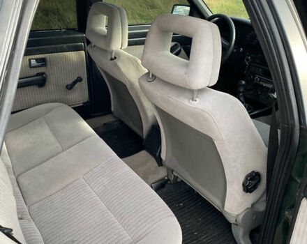 Зеленый Ауди 100, объемом двигателя 2 л и пробегом 450 тыс. км за 2000 $, фото 5 на Automoto.ua