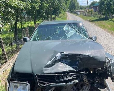 Зеленый Ауди 100, объемом двигателя 2 л и пробегом 375 тыс. км за 400 $, фото 5 на Automoto.ua