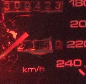 Ауди 100 1991 в Черновцах на Automoto.ua Зеленый Ауди 100, объемом двигателя 1.98 л и пробегом 310 тыс. км за 2600 $, фото 4 на Automoto.ua