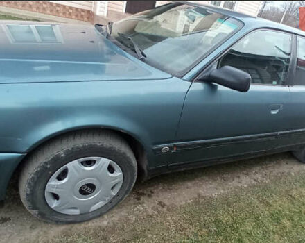 Зеленый Ауди 100, объемом двигателя 2 л и пробегом 311 тыс. км за 3200 $, фото 4 на Automoto.ua