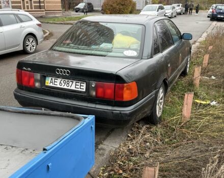 Зеленый Ауди 100, объемом двигателя 2 л и пробегом 415 тыс. км за 2500 $, фото 3 на Automoto.ua