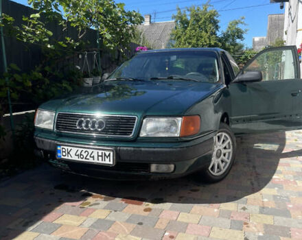 Зеленый Ауди 100, объемом двигателя 1.98 л и пробегом 320 тыс. км за 3000 $, фото 2 на Automoto.ua