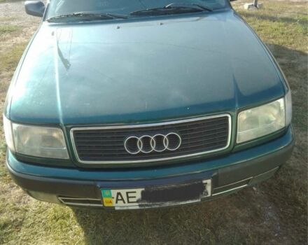 Зеленый Ауди 100, объемом двигателя 2.6 л и пробегом 379 тыс. км за 4100 $, фото 1 на Automoto.ua