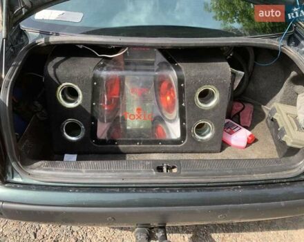 Зеленый Ауди 100, объемом двигателя 1.99 л и пробегом 451 тыс. км за 3400 $, фото 5 на Automoto.ua