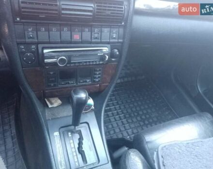 Зелений Ауді 100, об'ємом двигуна 2.46 л та пробігом 365 тис. км за 3650 $, фото 4 на Automoto.ua