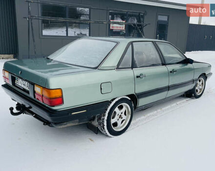 Зеленый Ауди 100, объемом двигателя 2 л и пробегом 425 тыс. км за 550 $, фото 1 на Automoto.ua