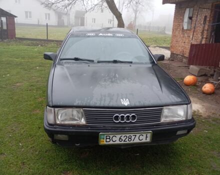 Зеленый Ауди 100, объемом двигателя 8 л и пробегом 400 тыс. км за 600 $, фото 1 на Automoto.ua