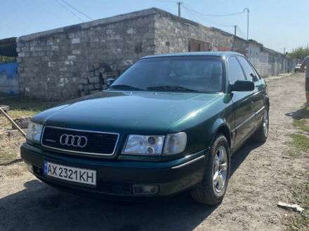 Зелений Ауді 100, об'ємом двигуна 2.8 л та пробігом 357 тис. км за 3200 $, фото 1 на Automoto.ua