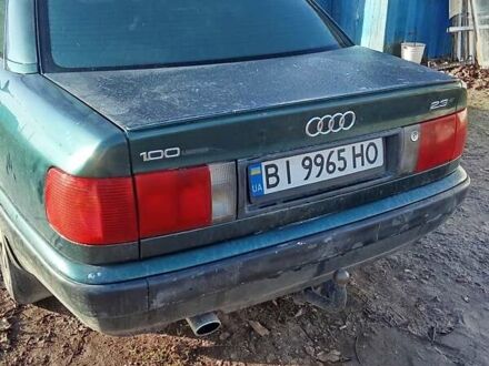 Зеленый Ауди 100, объемом двигателя 2.3 л и пробегом 135 тыс. км за 1300 $, фото 1 на Automoto.ua