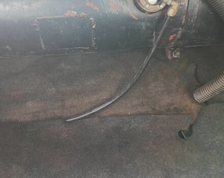 Белый Ауди 200, объемом двигателя 2.2 л и пробегом 1000 тыс. км за 800 $, фото 4 на Automoto.ua