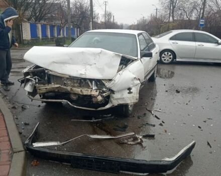 Белый Ауди 200, объемом двигателя 1.8 л и пробегом 100 тыс. км за 500 $, фото 1 на Automoto.ua