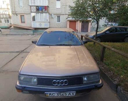 Коричневый Ауди 200, объемом двигателя 2.2 л и пробегом 300 тыс. км за 2400 $, фото 1 на Automoto.ua