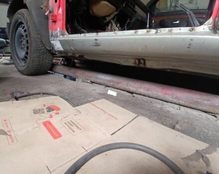 Красный Ауди 200, объемом двигателя 2.2 л и пробегом 300 тыс. км за 3400 $, фото 6 на Automoto.ua