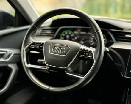 Черный Ауди 50, объемом двигателя 0 л и пробегом 41 тыс. км за 30000 $, фото 2 на Automoto.ua