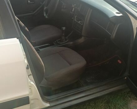 Белый Ауди 80, объемом двигателя 1.8 л и пробегом 300 тыс. км за 1500 $, фото 2 на Automoto.ua