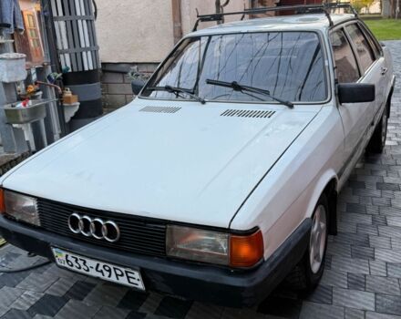 Белый Ауди 80, объемом двигателя 1.6 л и пробегом 220 тыс. км за 1000 $, фото 3 на Automoto.ua