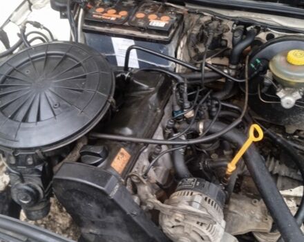 Білий Ауді 80, об'ємом двигуна 2 л та пробігом 300 тис. км за 2580 $, фото 3 на Automoto.ua